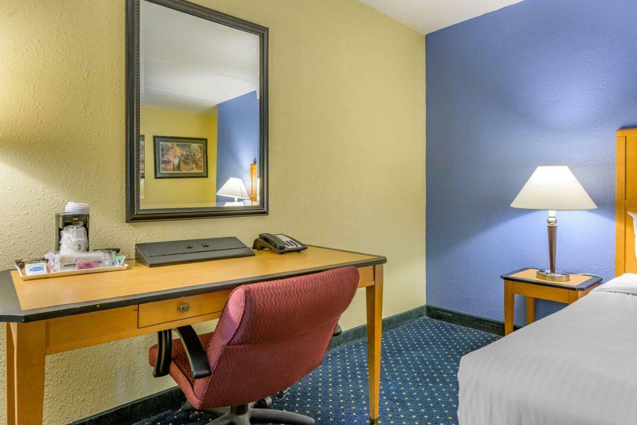 Aire Hotel Lebanon Hershey エクステリア 写真