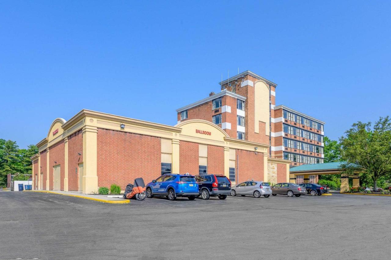 Aire Hotel Lebanon Hershey エクステリア 写真