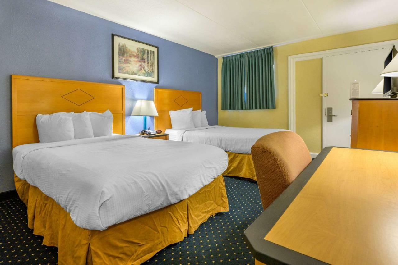 Aire Hotel Lebanon Hershey エクステリア 写真