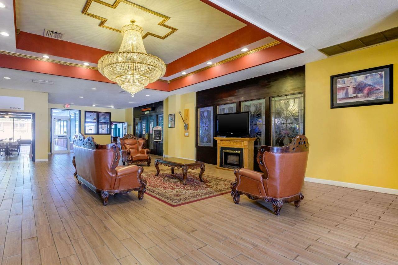 Aire Hotel Lebanon Hershey エクステリア 写真